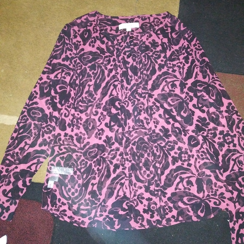 Womens dress shirt.